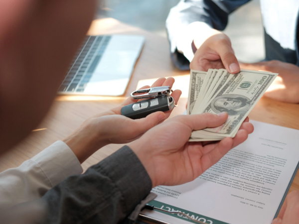 长沙讨债公司分享债务纠纷解决途径对比：诉讼与委托催收的成本收益分析